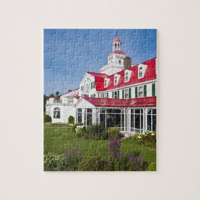 Quebra-cabeça Quebec, Canadá. Hotel Histórico Tadoussac, 2 (Vertical)