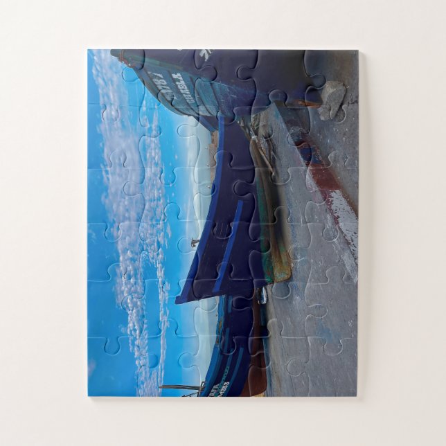 Quebra-cabeça Resting Blue Boats on Essaouira Shore (Vertical)