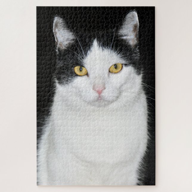 Quebra-cabeça Retrato de Gato Preto e Branco (Vertical)
