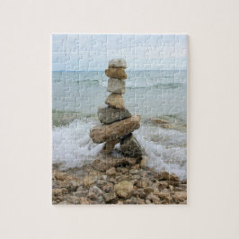 Quebra-cabeça Rock Cairn perto do lago - 8x10 - 110 pcs