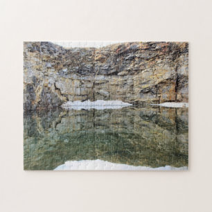 Quebra-cabeça Rock Cliff Wall Reflexões Na Natureza Pond 3 