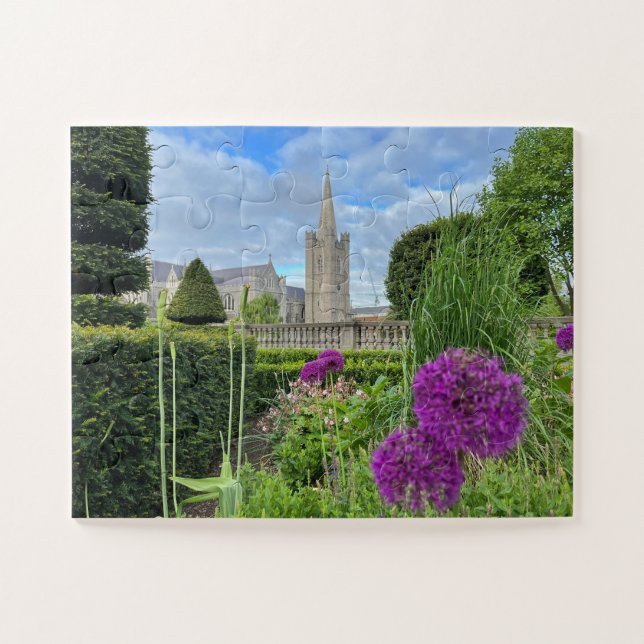 Quebra-cabeça Rua. Catedral de Patrick em Dublin, Irlanda Quebra (Horizontal)