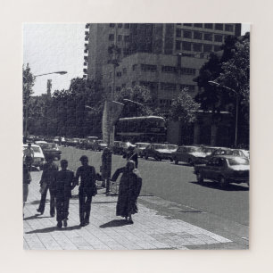 Quebra-cabeça Rua e pessoas da cidade de Teerã no Irã vintage