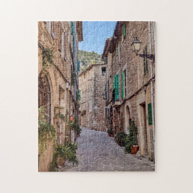 Quebra-cabeça Rua estreita na vila de Valldemossa - Mallorca (Vertical)