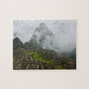 Quebra-cabeça Ruínas antigas de Machu Picchu com Andes