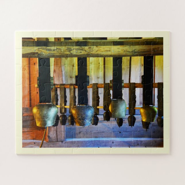 Quebra-cabeça Sinos de vaca num celeiro (Horizontal)