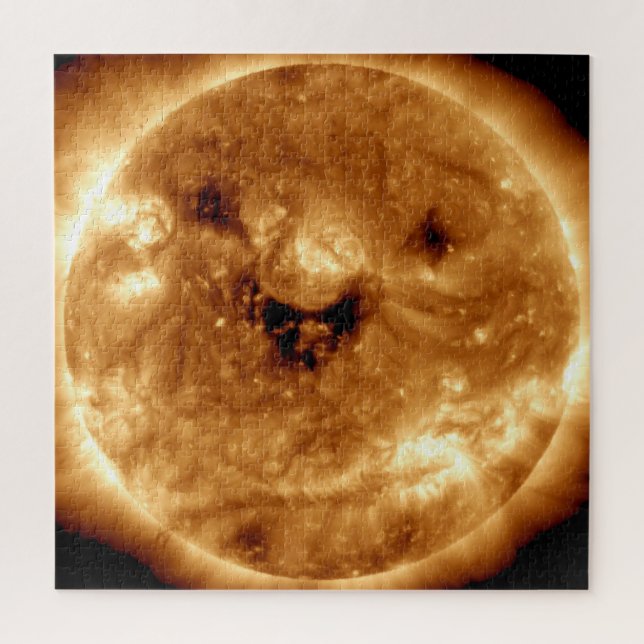 Quebra-cabeça Sol Sorridente do Observatório Solar da NASA (Vertical)