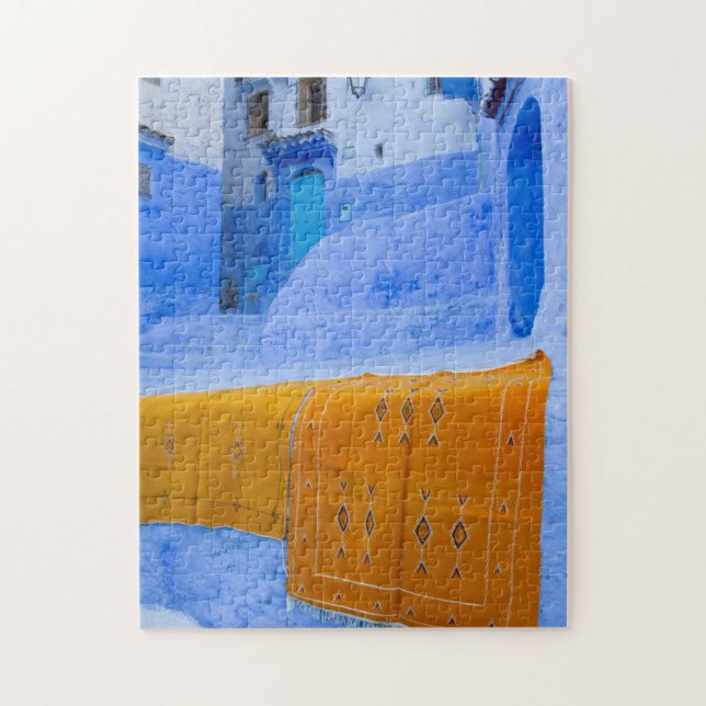 Quebra-cabeça Tapetes Pendurados Numa Parede Azul (Vertical)