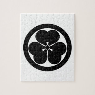 Quebra-cabeça Trevo-azedo em círculo