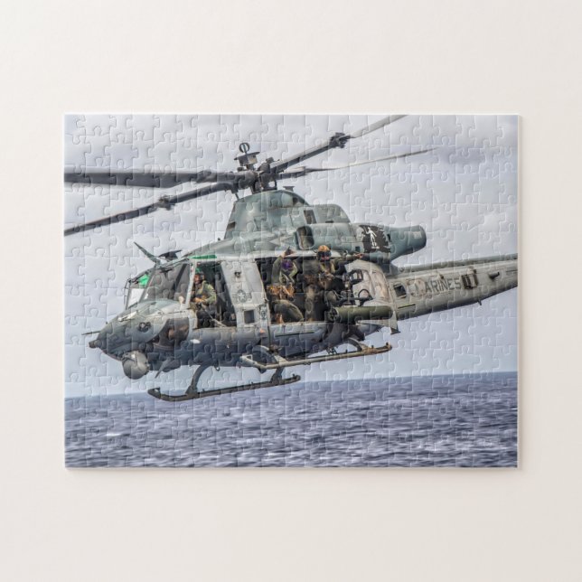 Quebra-cabeça VENOM UH-1Y (11x14 POLEGADAS) (Horizontal)