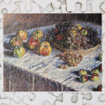 Quebra-cabeça Vida contínua com Maçãs e Uvas por Claude Monet<br><div class="desc">Ainda a Vida com Maçãs e Uvas (1880), de Claude Monet, é uma pintura impressionista de belas artes, mas ainda da vida. Várias frutas numa cesta sobre uma mesa, incluindo maçãs e uvas destinadas ao janto de Ação de Graças. Sobre o artista: Claude Monet (1840-1926) foi o fundador do movimento...</div>