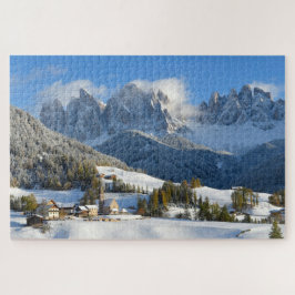 Quebra-cabeça Vila das dolomites na neve no inverno