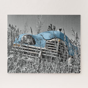 Quebra-cabeça Vintage - Carro Azul no Campo Grassado