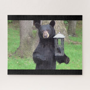 Quebra-cabeça Visitante de Urso Negro de Quintal
