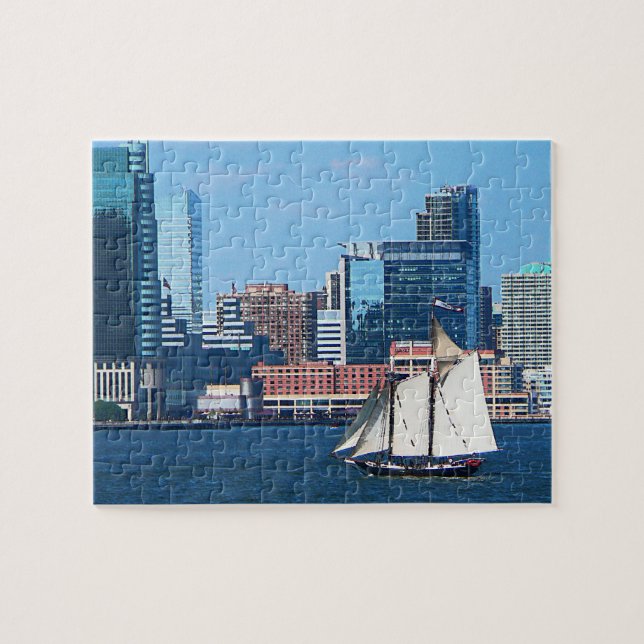 Quebra-cabeça Yacht Contra Manhattan Skyline (Horizontal)