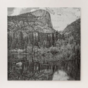 Quebra-cabeça Yosemite North Dome - Mirror Lake - 20x20 - 676 pc