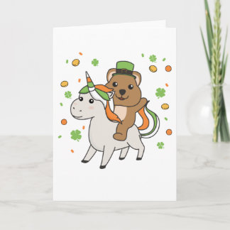 Quokka com Rua Unicorn. Cartão Irlanda do Dia de P