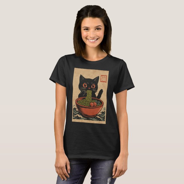 Ramen Noodle Eating: Cat Women's T-Shirt (Frente Completa)