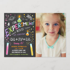 Rapariga do Convite de Aniversário para Experiênci