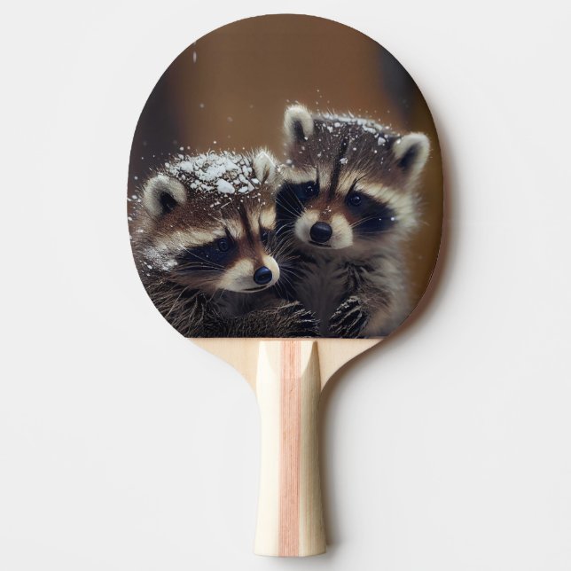Raquete De Ping Pong Baby Raccoons Huddle in Falling Snow (Frente)