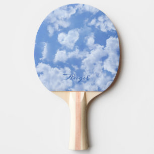 Raquete De Ping Pong Bonito Coração Formatou Nuvem No Céu Azul Feliz