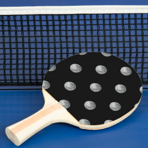 Raquete De Ping Pong Close-Up Lua Cheia no Céu Noturno. Fotografia