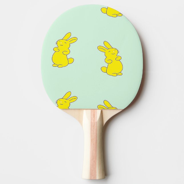 Raquete De Ping Pong Coelhinhos amarelos felizes no chalé (Frente)