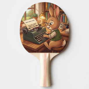 Raquete De Ping Pong Coelho de desenho animado digitando em uma máquina