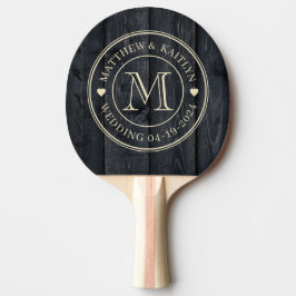 Raquete De Ping Pong Coração de Monograma de Casamento em Madeira Escur