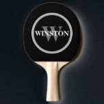 Raquete De Ping Pong Mod branco preto monograma simples para ele<br><div class="desc">Personalize esta pá de ping monograma com um nome e um monograma inicial. Mod,  design simples,  elegante e clássico. Um presente de dia de os pais excelente,  de aniversário ou de Natal para ele.</div>