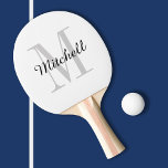 Raquete De Ping Pong Monograma de cinzas e Nome Personalizado<br><div class="desc">Pasta de pingue-pongue impressa personalizada com seu nome e monograma ou outro texto personalizado. Clique em Personalizar para editar fontes e cores ou adicionar seu próprio texto e imagens para criar um presente exclusivo de tipo.</div>