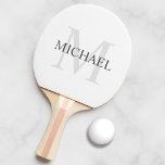 Raquete De Ping Pong Monograma Personalizado Clássico e Nome<br><div class="desc">Monograma Personalizado e Presente de Nome apresenta o nome personalizado em cinza e monograma em cinza de luz como fundo,  no estilo clássico da fonte serif,  em fundo branco. Perfeito como presente de feriado,  presente de dia de os pais para pai e presente para qualquer ocasião especial.</div>