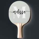Raquete De Ping Pong Monograma Pincel Caligrafia Verde<br><div class="desc">Monograma de serifa negrito combinado com caligrafia manuscrita de pincel.</div>