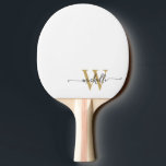 Raquete De Ping Pong Nome de Monograma Personalizado em Ouro Branco Mod<br><div class="desc">Raquete de pingue-pongue personalizada com monograma inicial dourado e branco, nome e assinatura em letra cursiva. Este design apresenta seu primeiro nome em uma linda tipografia de letra manuscrita com cauda swash (ou caligrafia) com monograma inicial em dourado e preto sobre fundo branco. São fáceis de personalizar. Ótimo presente feminino...</div>