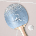 Raquete De Ping Pong Nome do Monograma da Glitter de Prata de Metal Bru<br><div class="desc">Personalize facilmente esta moda de pingue-pongue motriz com design de pingue-pongue com brilho prateado bonito num fundo metálico azul escovado.</div>