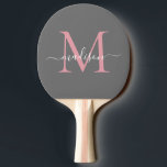 Raquete De Ping Pong Nome do Script Elegante do Monograma Cor-de-rosa c<br><div class="desc">Cinza Cor-de-Rosa Escamuflada Moderna Monograma Nome de Script Elegante Ping Pong Paddle</div>