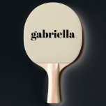 Raquete De Ping Pong Nome Personalizado da Tipografia Negrito e Negrito<br><div class="desc">Bold Modern Typografia Personalizada Ping Pong Pong Paddle em Preto e bege</div>