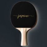 Raquete De Ping Pong Nome Personalizado Moderno em Grafite Preto Script<br><div class="desc">Raquete de Ping Pong personalizada com nome em monograma feminino preto e dourado. Estes desenhos apresentam seu primeiro nome em uma linda tipografia de assinatura com estilo de letra manuscrita e cauda swash (ou caligrafia) em preto e dourado. São fáceis de personalizar. Ótimo presente feminino e elegante para aquecimento de...</div>