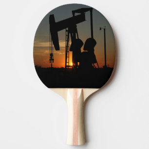 Raquete De Ping Pong Pilha De Bomba De Óleo No Pino Pong Ping Sunset