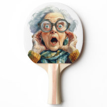 Ráquete de Ping Pong com Rosto Surpreso de Idoso E
