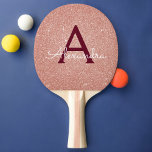 Raquete De Ping Pong Rosa Rosa Rosa Rosa Dourada Burgundy Glitter Monog<br><div class="desc">Leve a Lente Rosa e o Pino do Pino do Ping do Monograma Dourado Burgundy,  Brilhante e Brilhante. Este Ping Pong Paddle pode ser personalizado para incluir seu nome inicial e seu nome próprio.</div>