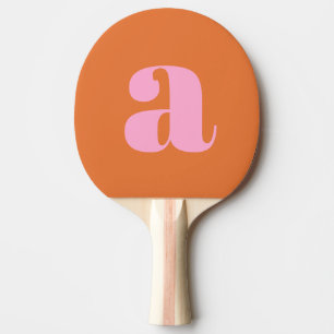 Raquete De Ping Pong Simples Monograma Inicial Retro em Negrito Rosa e