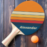 Raquete De Ping Pong Vintage Sport Blue Rainbow Stribow com o Nome<br><div class="desc">O remador de pingue-pongue Blue Rainbow Striped Pingue-pongue do Vintage Sport Blue apresenta um design vibrante que combina tons azuis ricos com riscas ousadas do arco-íris para um olhar que é cheio de energia e estilo. Perfeito para jogadores que desfrutam de uma estética colorida e distinta, este remo adiciona um...</div>