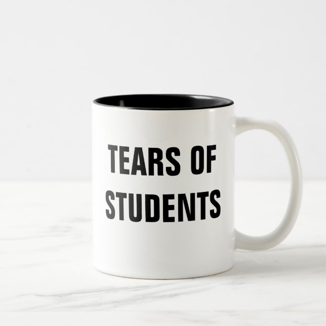 Rasgos da caneca dos estudantes (Direita)