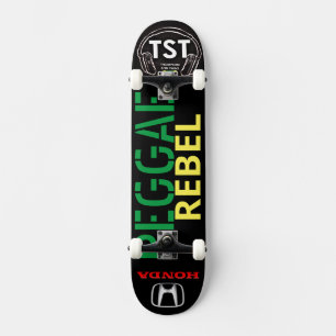 REBELDE DE REGGAE Skateboard