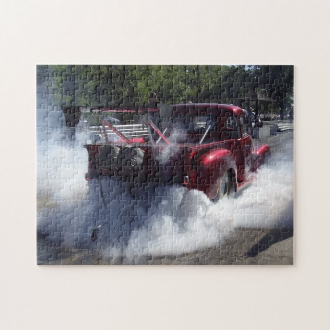 Recolhimento vermelho de fumo no quebra-cabeça das (Horizontal)