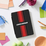 Red Black Racing Stripes Na moda Nome Monograma<br><div class="desc">Crie seu próprio cobrir de corridas personalizado, legal, clássico, na moda, clássico, vermelho e preto, design de tipografia branca / monograma de script, tendências, iPad magnético que se dobra em várias posições de suporte e apresenta interior de microfibra cinza que ajuda a proteger sua tela e a função acordar /...</div>