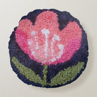 Redonda almofada com desenho de flor rosa em ponto de agul
