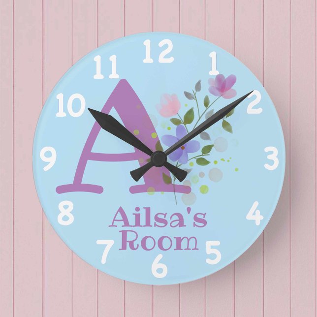 Redondo Relógio com imagem floral e nome Ailsa e inicial (Criador carregado)