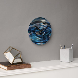 Redondo Relógio de Água da Poeta Adiela Akoo